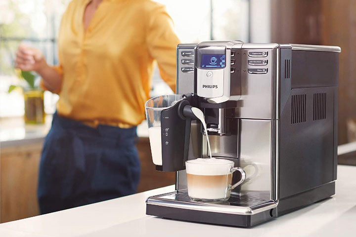Machine à cappuccino super automatique
